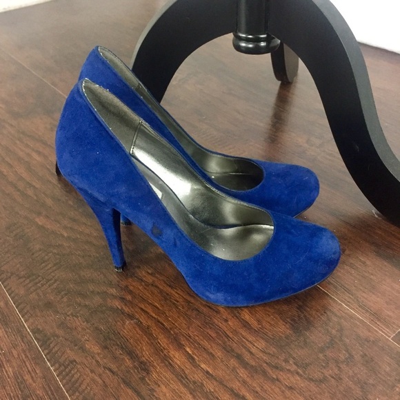 {Steve Madden} Royal Blue Suede Pumps - Picture 4 of 5